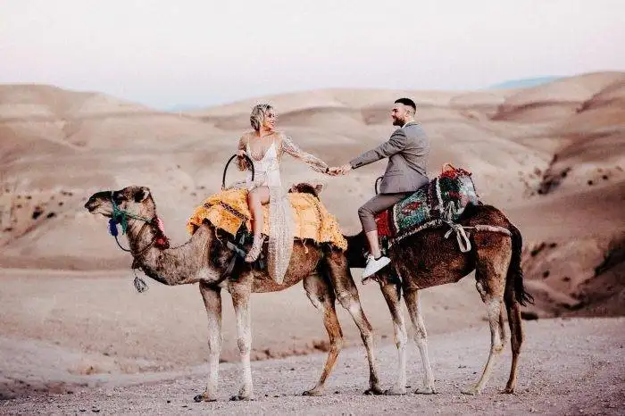 Balade à dos de chameau dans le désert d’agafay