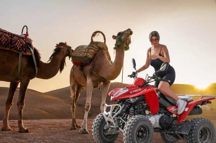 Demi-journée Quad et chameau au DÉSERT de AGAFAY
